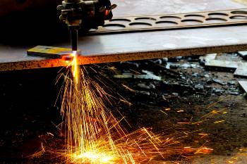 Metal Cutting With Acetylene Torch Gas Cutting Istock 936714586 Resize
